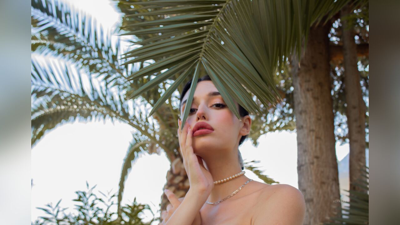 The Unofficial Fan Page of AsyaRay. 