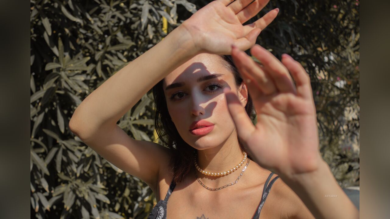 The Unofficial Fan Page of AsyaRay. 